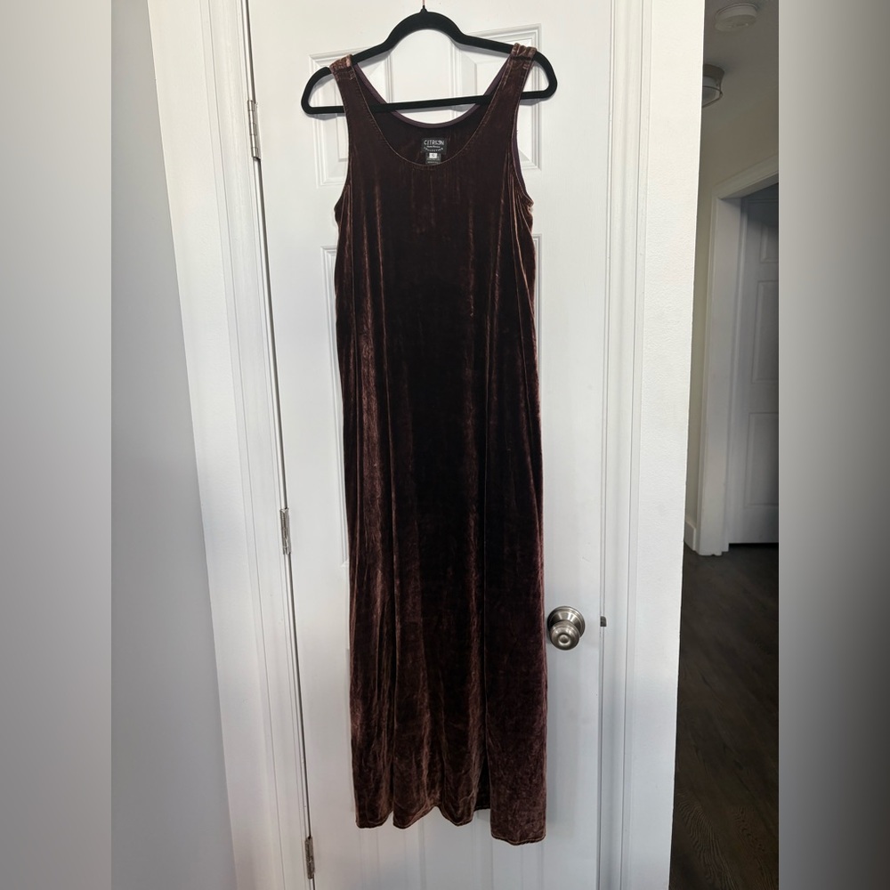 Gorgeous Citron Santa Monica Collection velvet & silk dress in‎ rich brown
